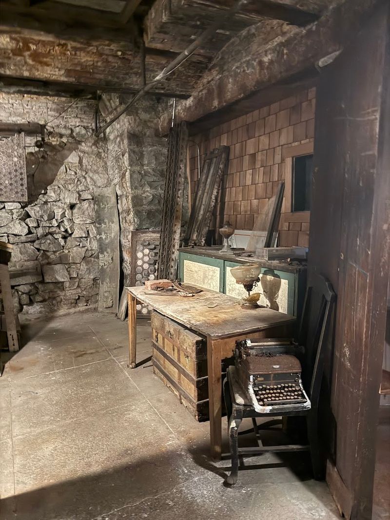 One Last Glance At The Vault Lights Above