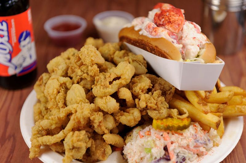 The Fried Clams That People Drive Miles For