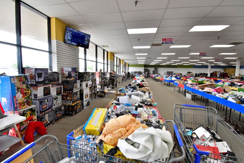 Early Birds Grab The Best Weekly Treasures