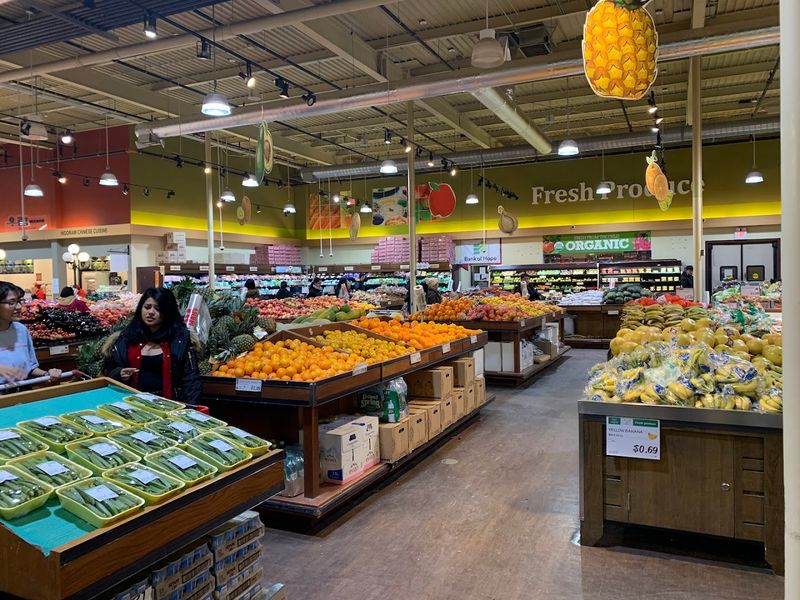 Fresh Produce That Puts Ordinary Grocery Stores To Shame