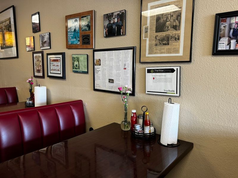 The Atmosphere Feels Like It Belongs to the Neighborhood