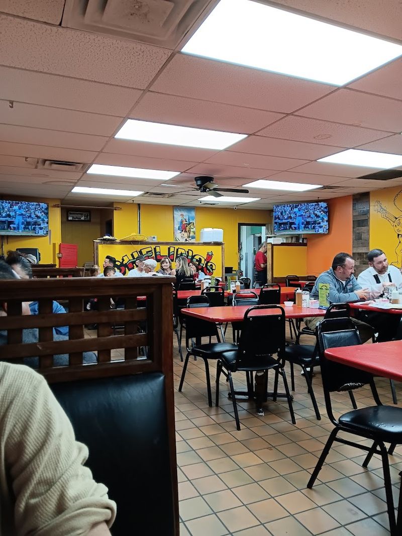 The Atmosphere Inside the Dining Room