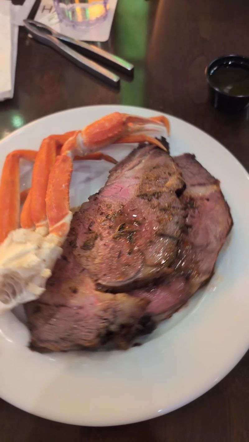 The Crab Legs That Keep The Buzz Going