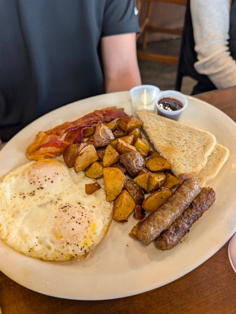 The Breakfast Special That Time Forgot (In the Best Way)