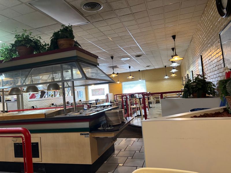 The Buffet That Makes Every Visit Feel Like a Win