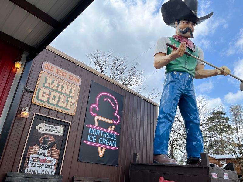 Mini Golf and Ice Cream: The Combo Nobody Hates