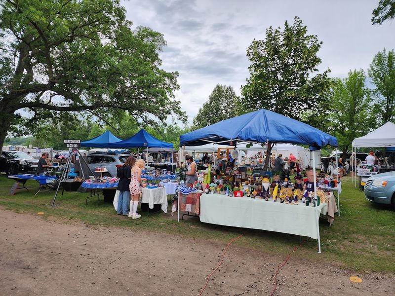 Seasonal Timing That Rewards the Well-Prepared Visitor