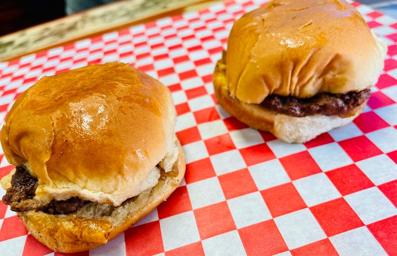 The Tiny Hamburgers That Built The Reputation