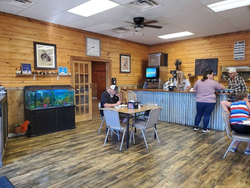 The Atmosphere Inside MJay's