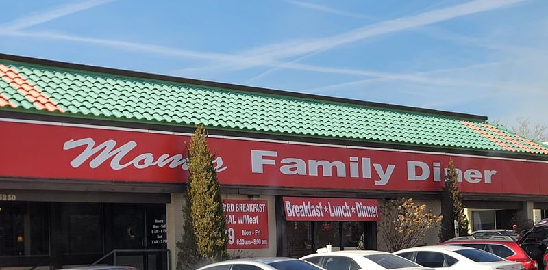 Why Mom's on Yale Belongs on Every Tulsa Food List