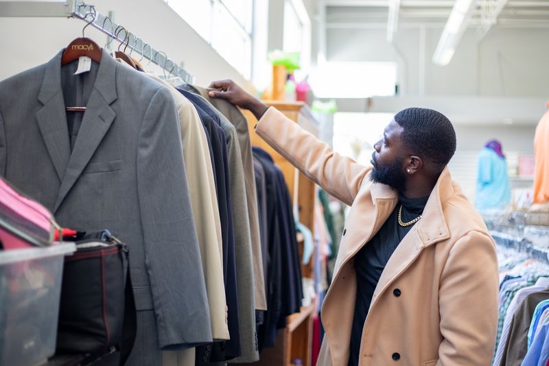 Over 14,000 Square Feet of Pure Thrifting Territory