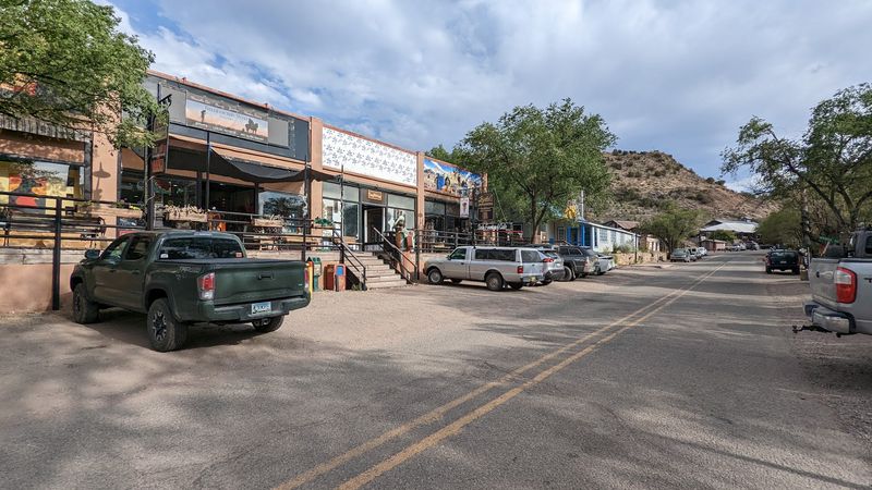 No Traffic Lights, No Rush, No Problem