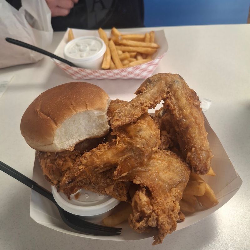 The Cheeseburger That Locals Swear By