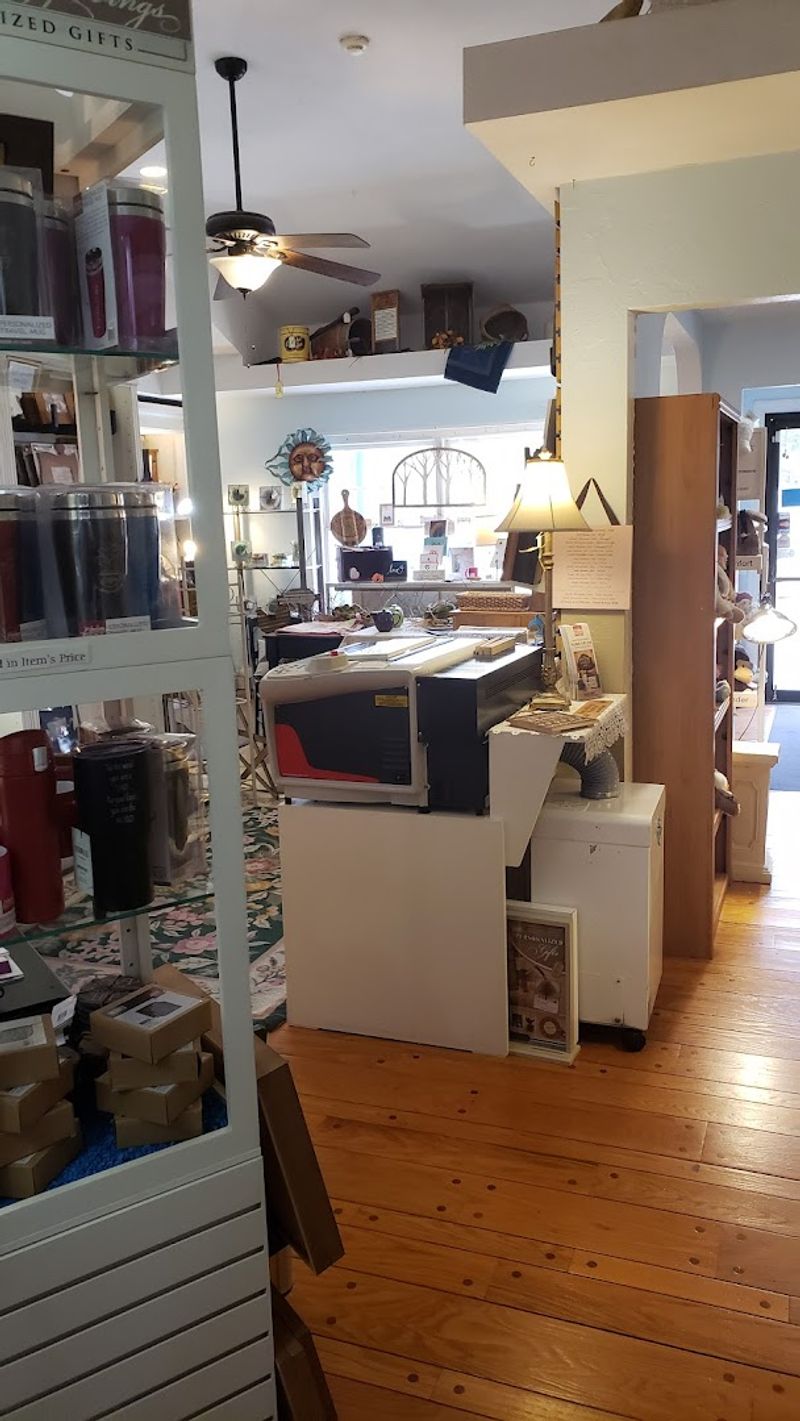 Jewelry and Purses That Punch Way Above Their Price