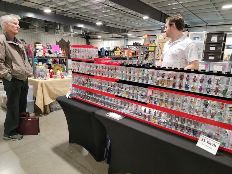 Food Trucks And Cafeterias Inside The Market