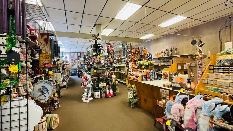 Indoor Retail Shops That Go Beyond the Expected