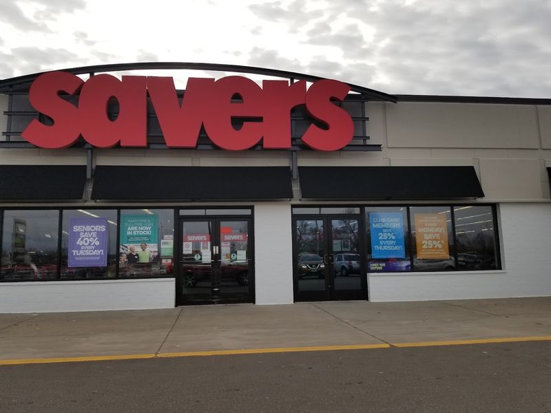 Savers Thrift Store, Apple Valley