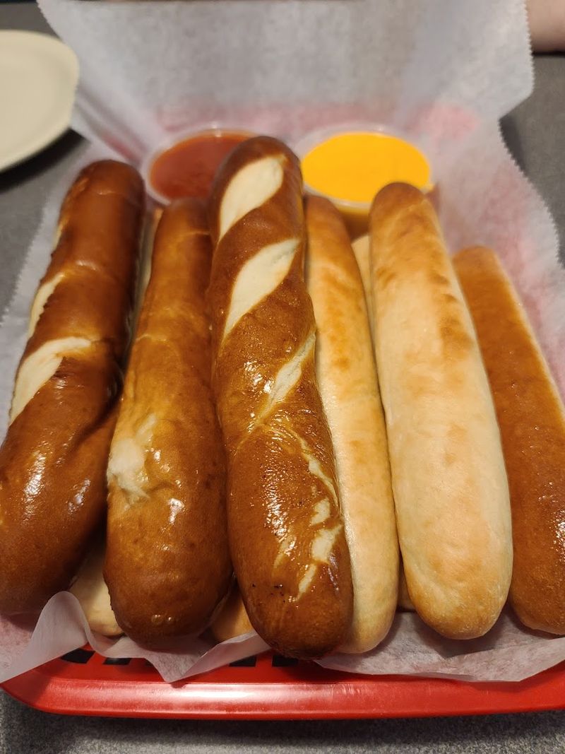 The Stromboli and Breadsticks Worth Ordering