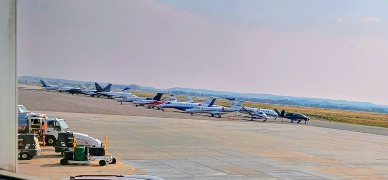 Timing Breakfast To A Takeoff Is Weirdly Satisfying