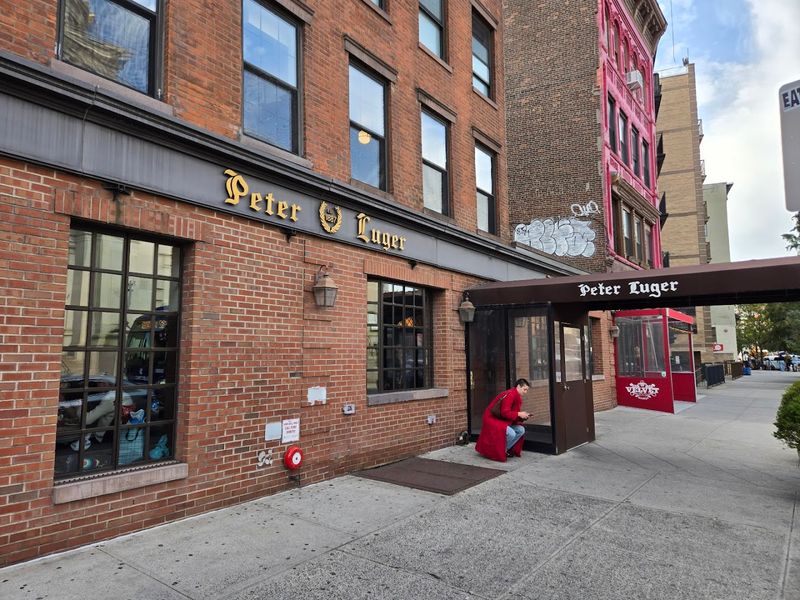 This New York Classic Keeps People Coming Back