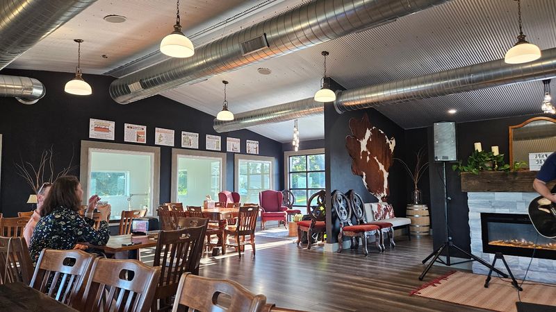 The Cozy Restaurant With a View