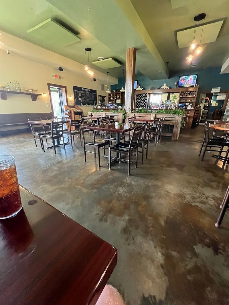 How to Find Treehouse Tavern and Plan Your Perfect Visit