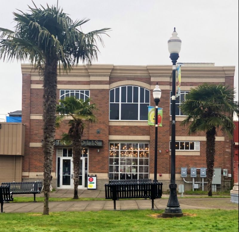 The Mercado Stores That Line the Streets