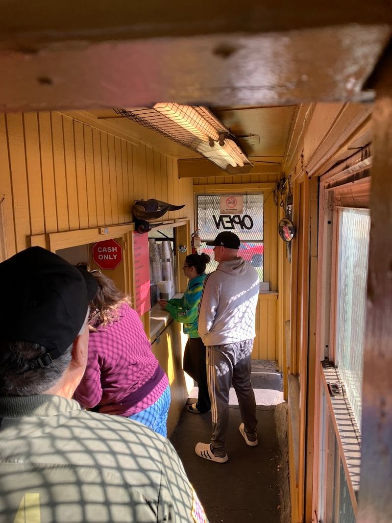 Eating in Your Car and Why It Somehow Feels Perfect Here