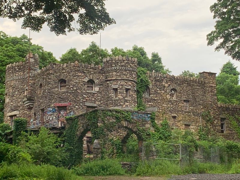 Hearthstone Castle, Danbury