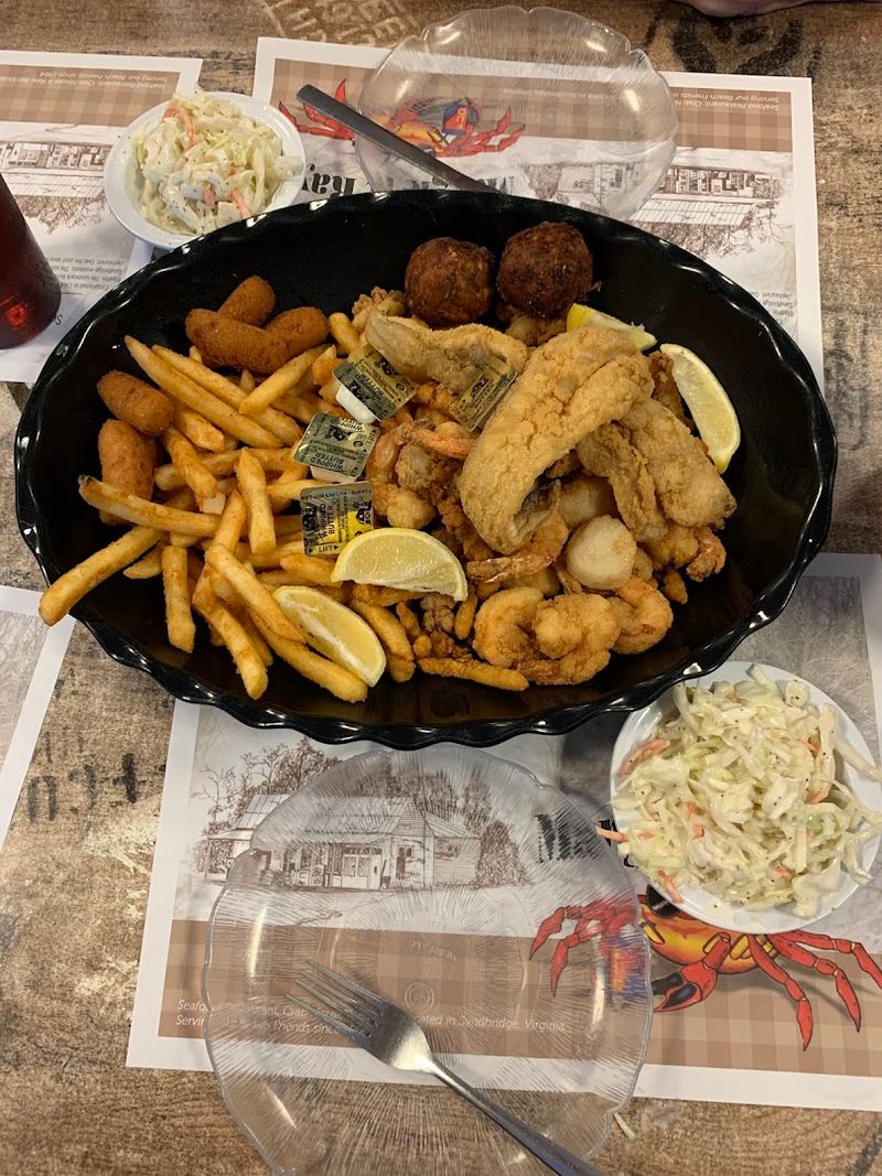 Fried Seafood Platters That Deliver on Every Promise
