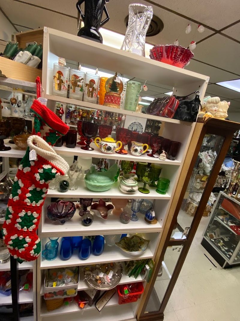 Fine China, Crystal, and Lenox Lovers Rejoice