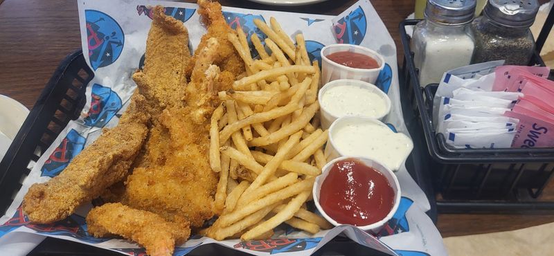 Fried Seafood Baskets That Hit Every Time