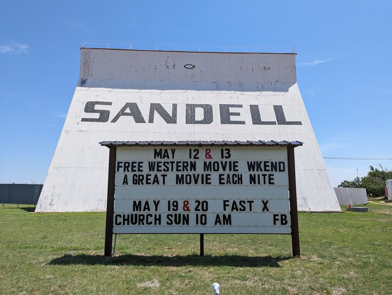 Sandell Drive-In