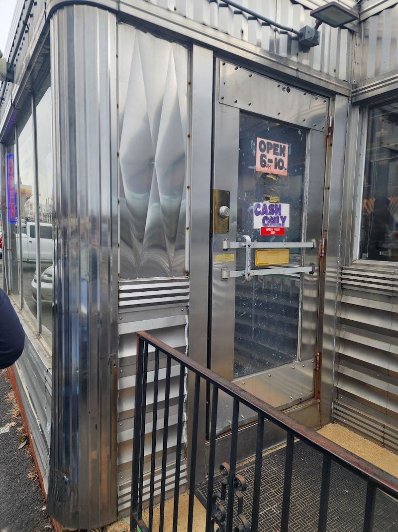 Cash Only and Proud of It