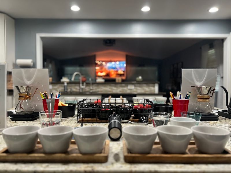 The Atmosphere at 114 Carr Street Is Its Own Reward