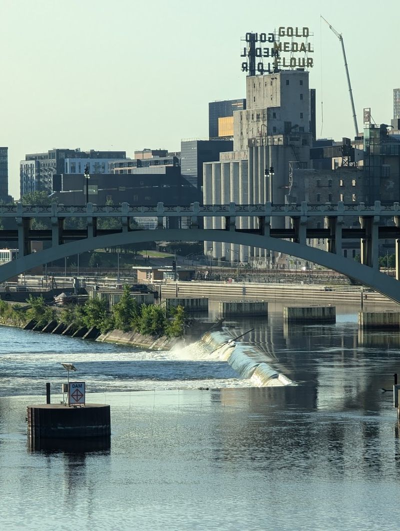 The Mississippi River Edge and Natural Beauty Nearby