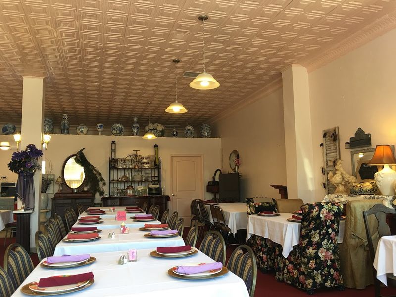 Red Raspberry Tea Room, Nicoma Park