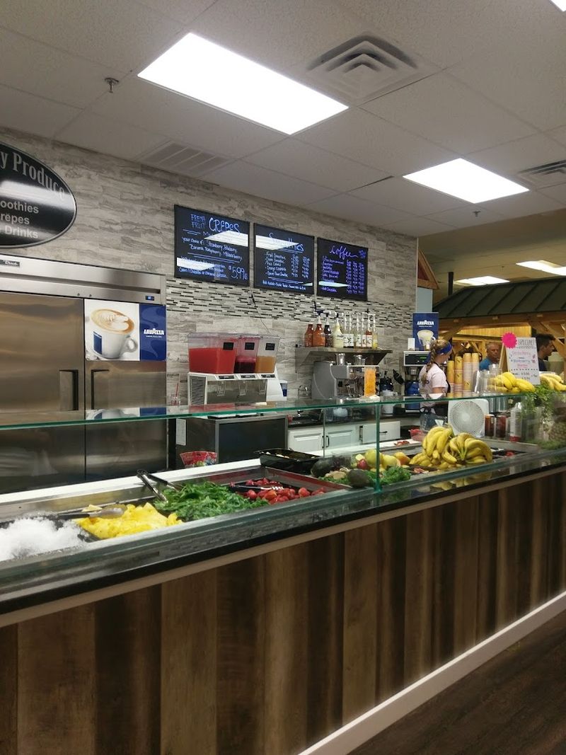 Crepes, Smoothies, and Homemade Lemonade for a Sweet Refresh