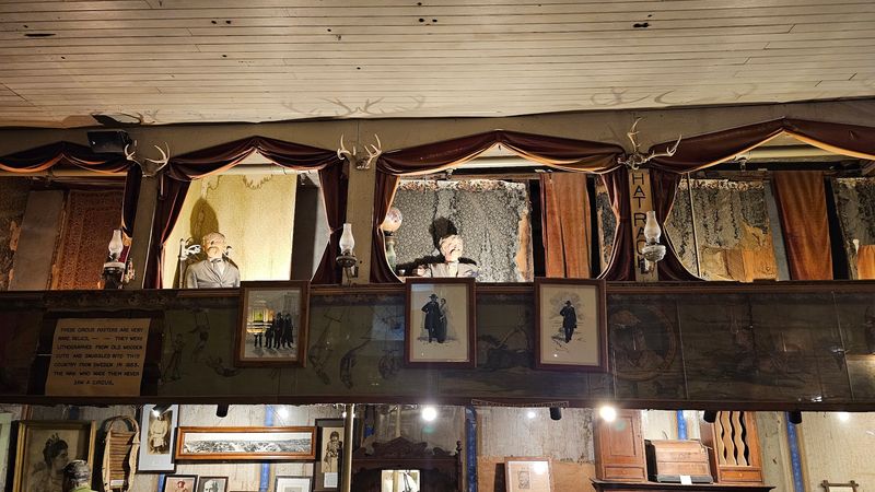 Balcony Cribs Still Hint At The Wilder Years