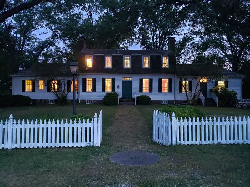 The Historic Bel Air House and Its River-View Charm