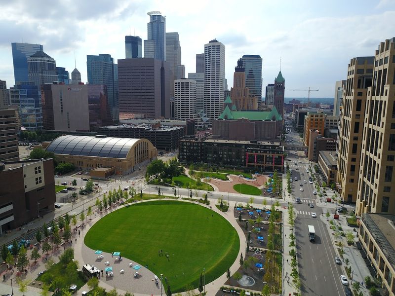 Jucy Lucy: The Legendary Minneapolis Burger
