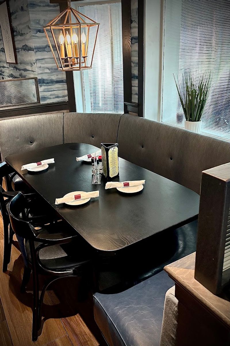 The Cozy Nautical Atmosphere That Feels Like A Coastal Escape