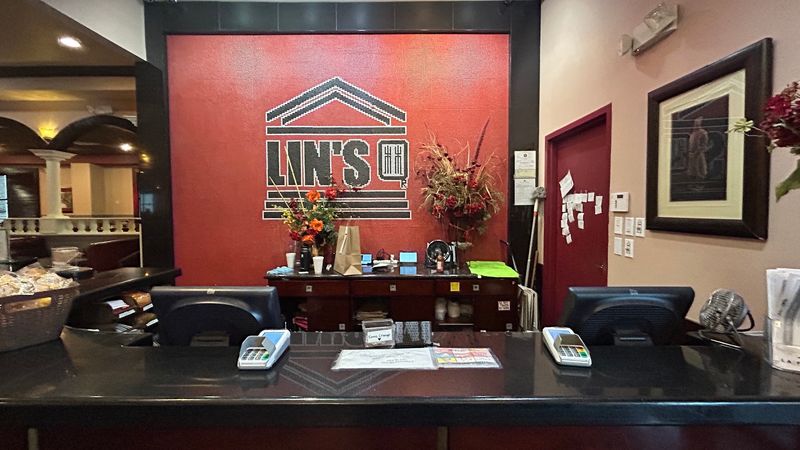 Why This Spot Became A Phoenix Buffet Landmark