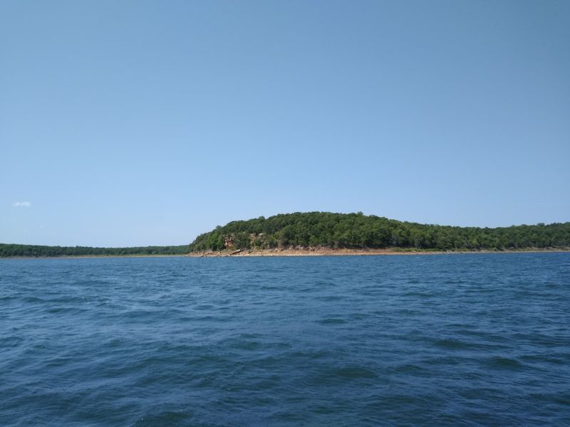 Camping Around the Lake Brings the Full Outdoor Experience