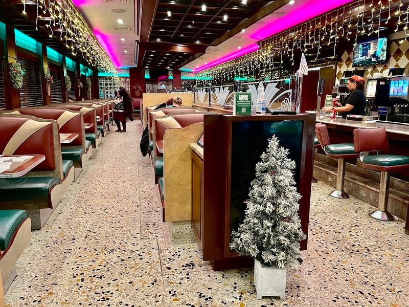 Why This Woodbridge Landmark Deserves a Spot on Your Road Trip List