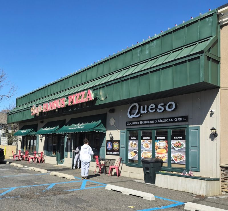 Luigi's Famous Pizza, New Jersey