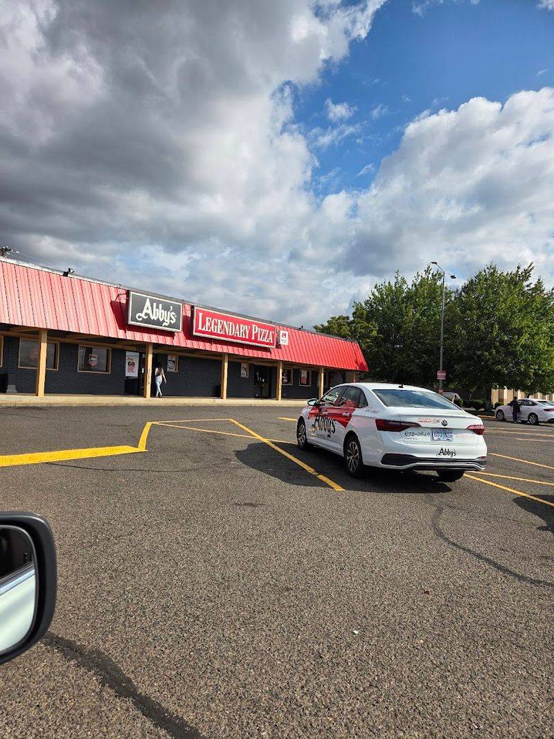 A True Oregon Pizza Landmark Worth Visiting