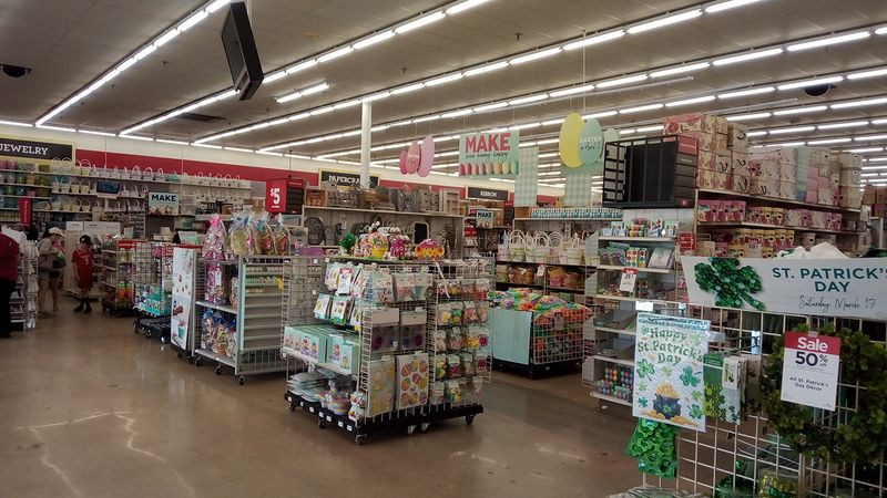 The Neighborhood Setting and Why It Works