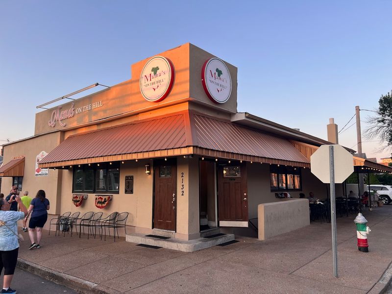 Mama's on The Hill, St. Louis