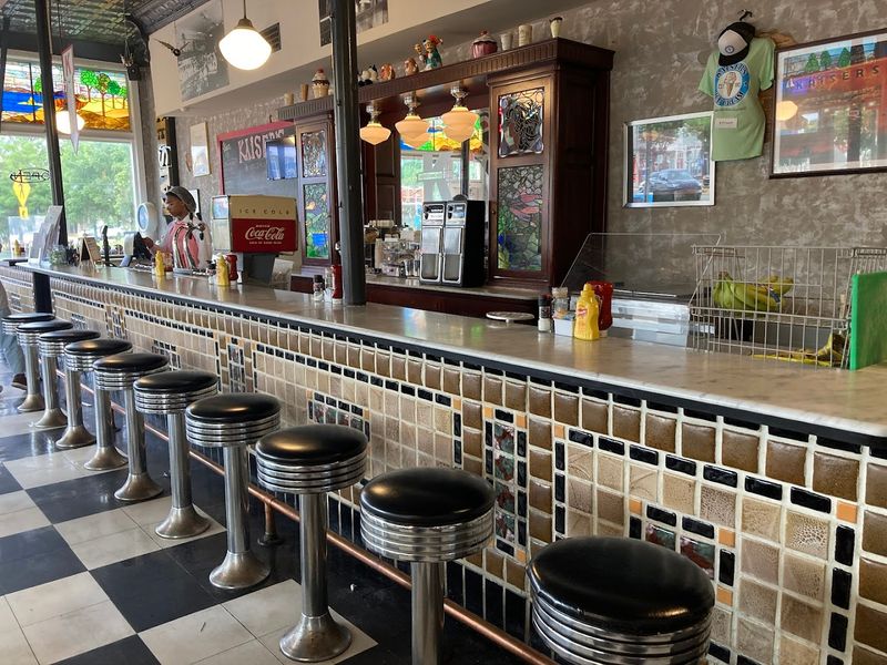 Milkshakes and Floats From Another Era